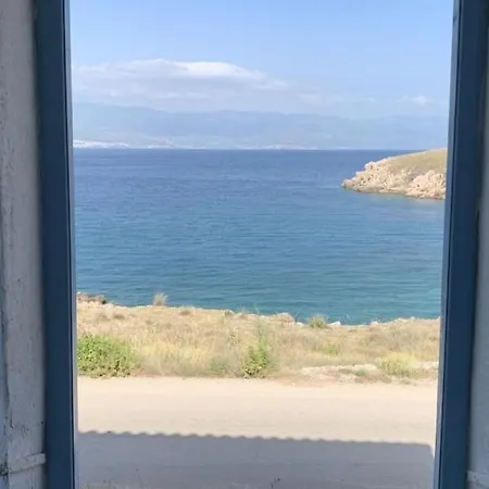 Maison Bord De *